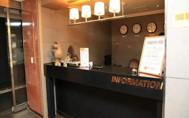 Goodstay IMT Hotel