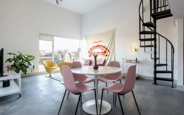 Playful 1BR Hillcrest Suites by Sonder