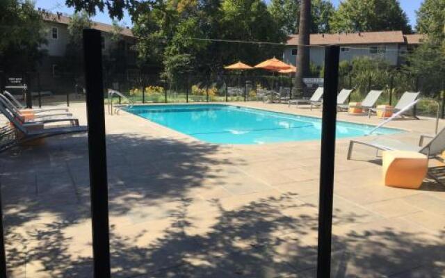 Oakwood At Parker Palo Alto