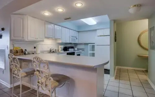 Gulf Gate 402