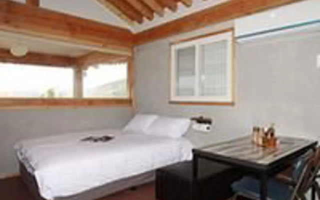 Gyeungju Heyum Pension