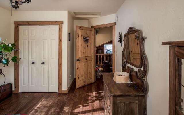 Ruidoso Four-bedroom