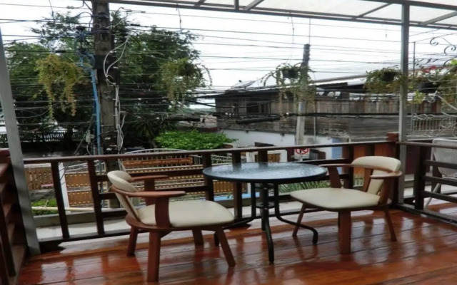 Khobjaina Homestay Soi 4