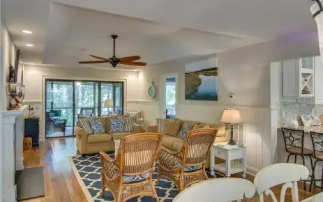 Inlet Cove 32 by RedAwning