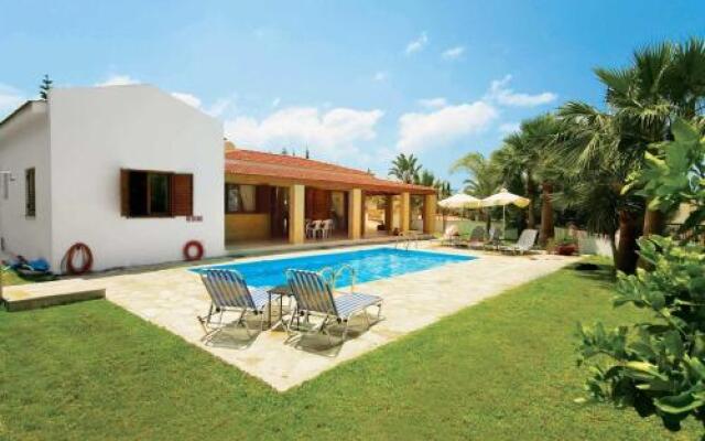 Villa Fostira