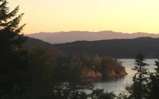 Sooke Home & Garden