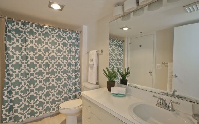 Longboat Key 06 - 2 Br Condo