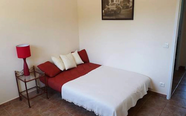 Holiday Home (LOG160)