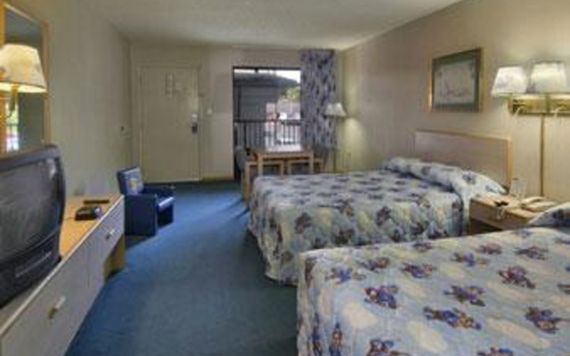 Travelodge Lake City