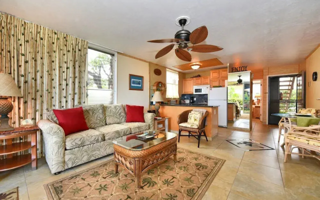 Polynesian Shores 111 by RedAwning