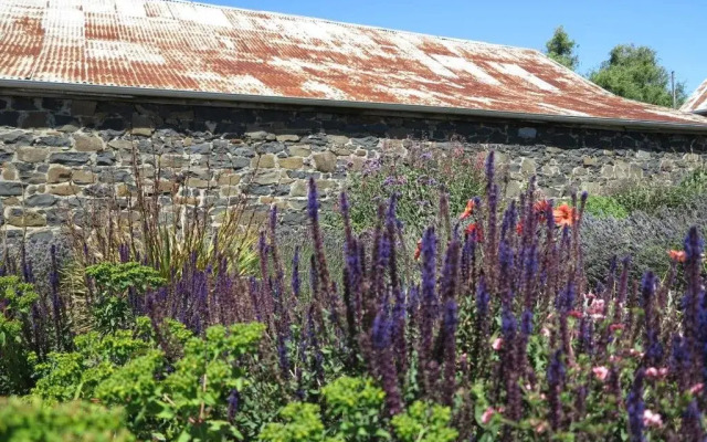 Robin Hoods Well Farm Stay