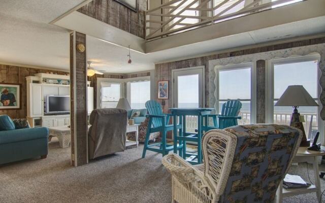 Carolina Moon 4 Bedroom Home by RedAwning