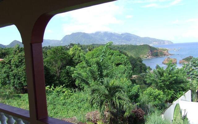 Dominica's Sea View Apartment