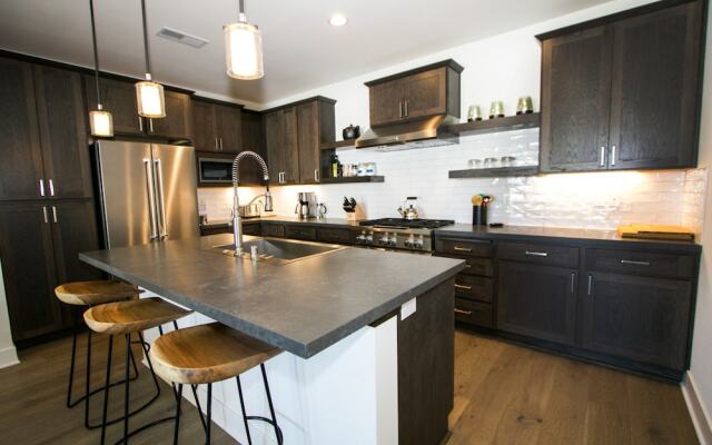 Creek#1334 - 3 Br Condo