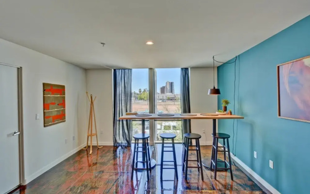 1BR Cargo Container 204 by WanderJaunt