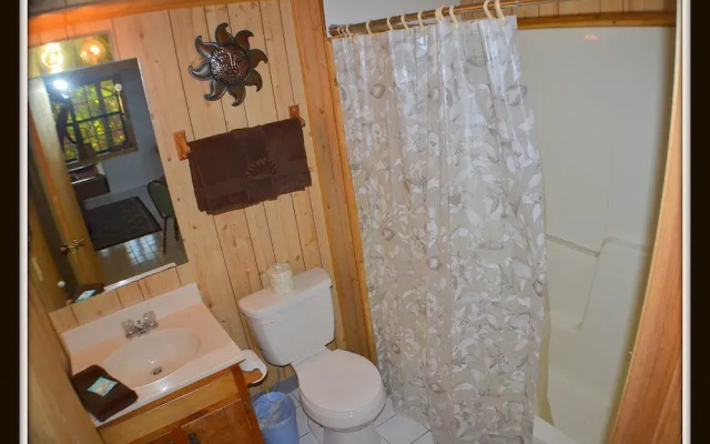 Olde Tyme Way Cabins 3526