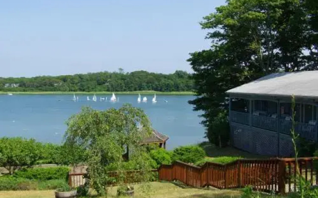 The Cove Motel