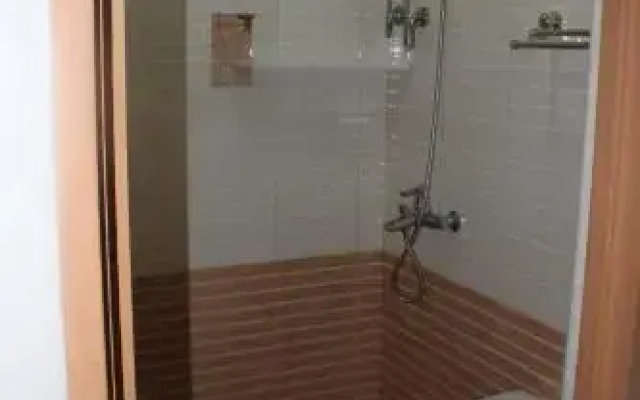 Elreds Condo