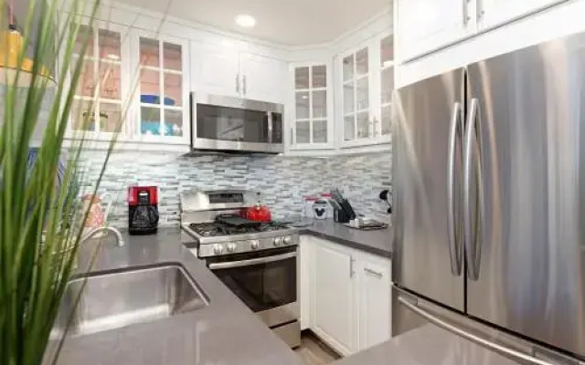 Walnut Apartment 1371 Condo