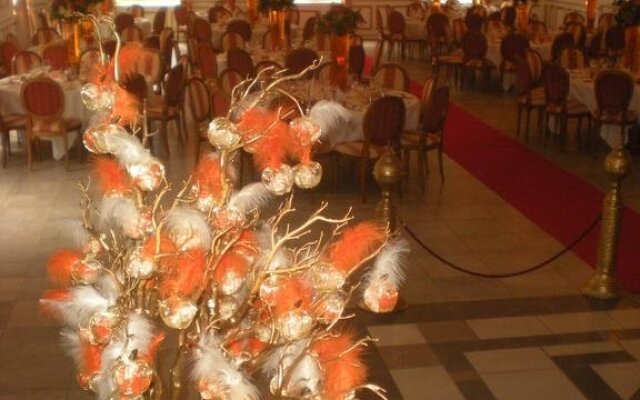 Chateau de la Chapelle des Bois