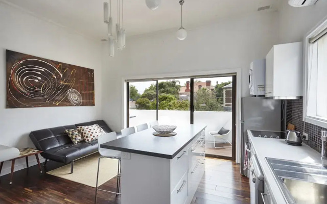 The Anderson, South Melbourne, MSAC 400m, Parking, Balcony