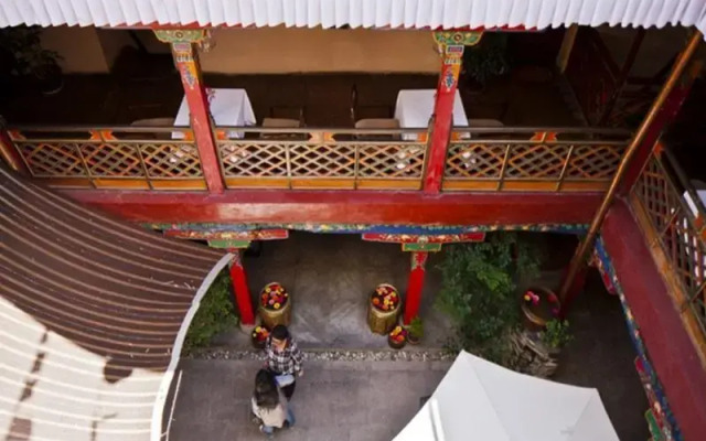 Yabshi Phunkhang Heritage Hotel