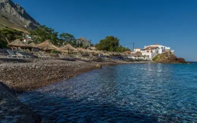 Kiki's Houses Vlichos