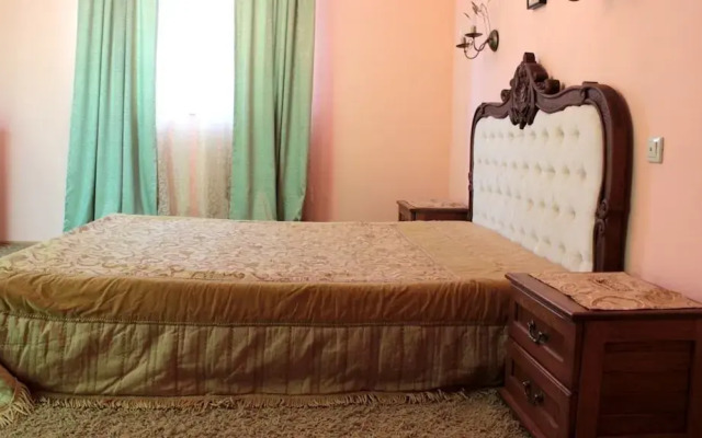 Elling on Prosvescheniya St. 122-1