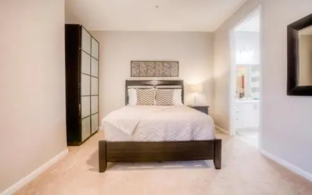 Lake View Penthouse Loft