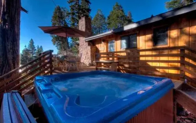 Tash Luxury Vacation Rental by RedAwning