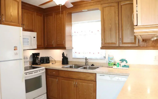 Jamaica Royale 016 - 1 Br Condo