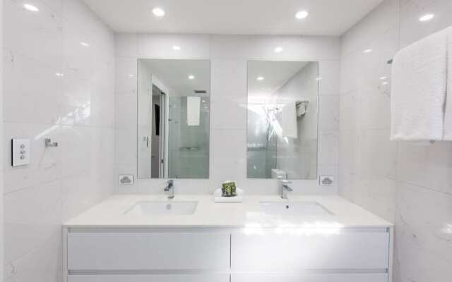 603 On The Beach - Luxury Apartment
