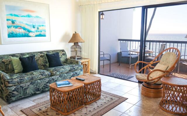 Hale Mahina B403 by RedAwning