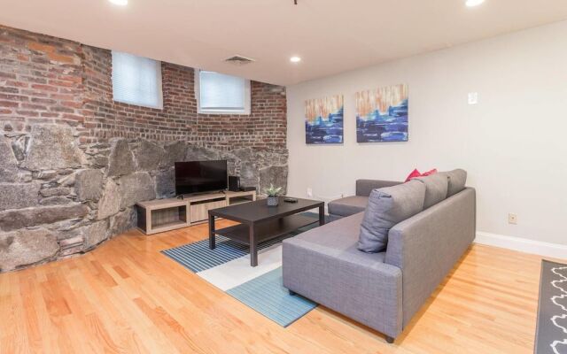 Huge 2br/2ba in the Heart of Back Bay by Domio