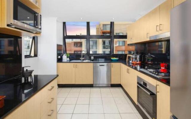 Good location apartment darling harbour
