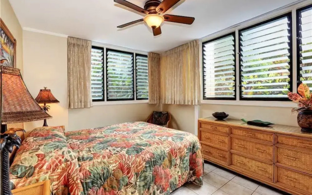 Pikake #a6 2 Bedroom Condo by RedAwning