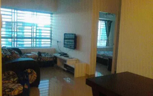 Cyber City 2 Cozy Apartment KK
