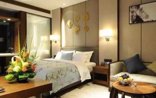 Yannian Plaza Hotel