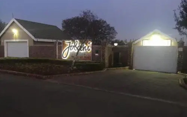 Jolani Guest House