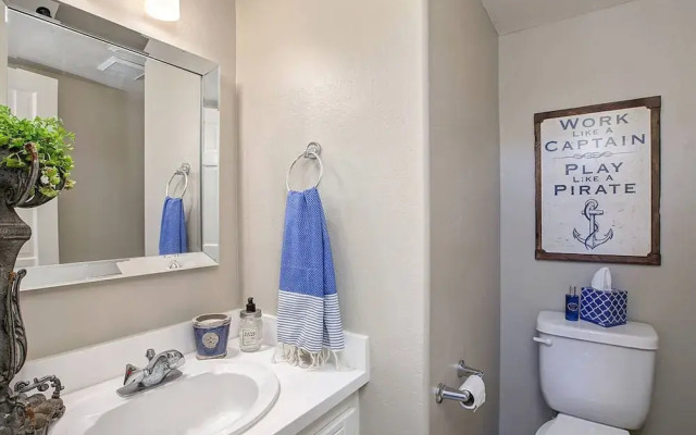 Del Mar 243 House - 2 Br home by RedAwning