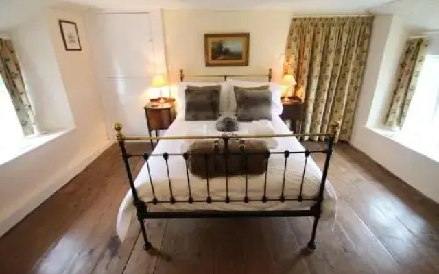 Syms Cottage, Cutcombe