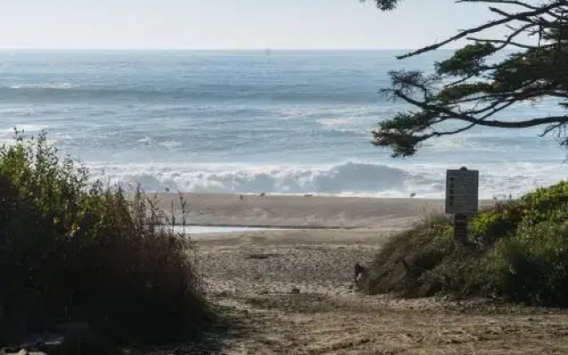 Domo Beach House