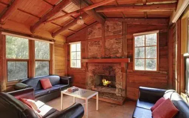 Wombat Valley Wild Country Cabins