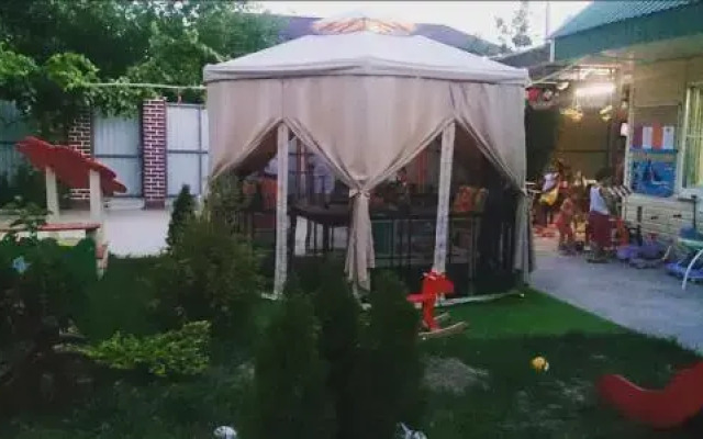 Cheterehmestnnyj #5
