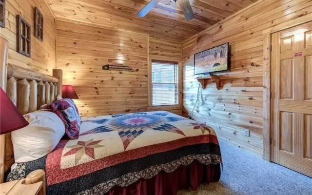 Day Dreamer - Four Bedroom Cabin
