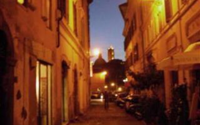 Romantica Inn