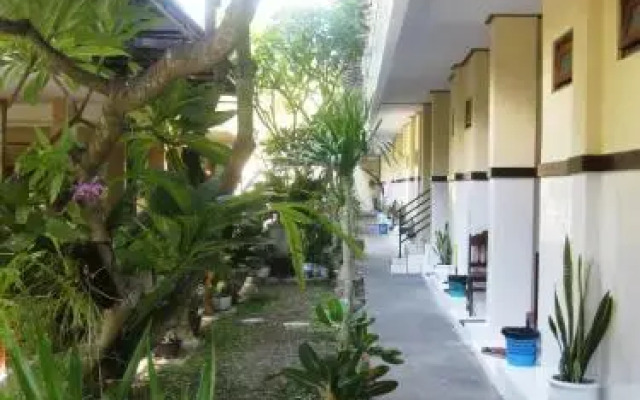 Sayang Beach Lodging