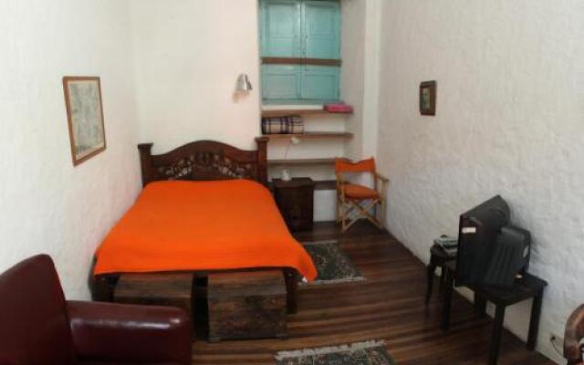 Anandamayi Hostel & Hotel