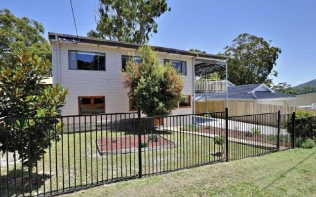 Nature Beach Break, 10 Lionel Avenue