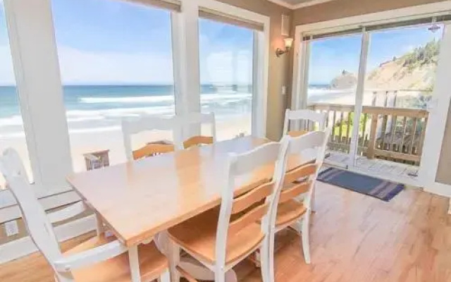 DaySea - 4 Br home by RedAwning